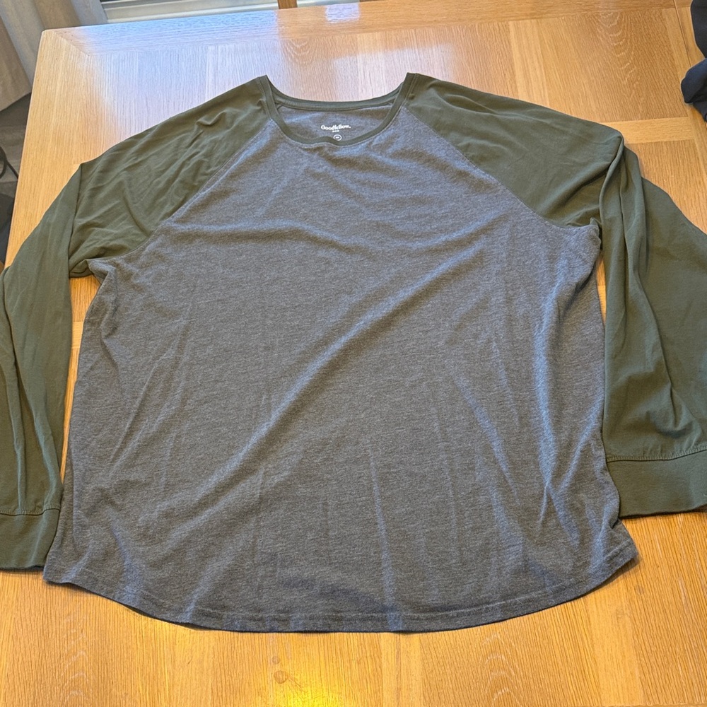 Goodfellow & Co Olive and Charcoal Long Sleeve Tee